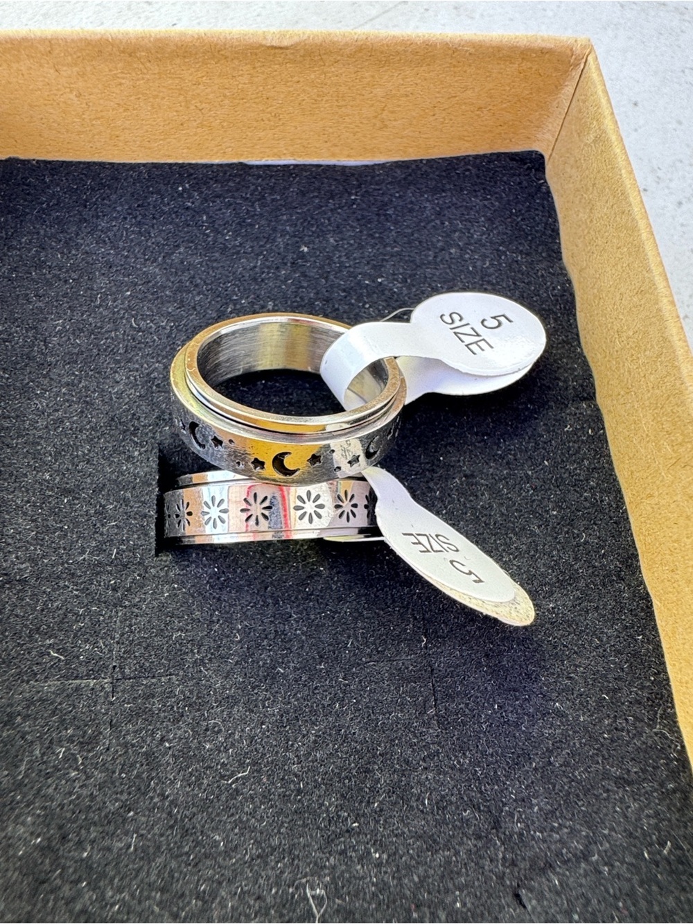 2 Silver fidget Rings Size 5
